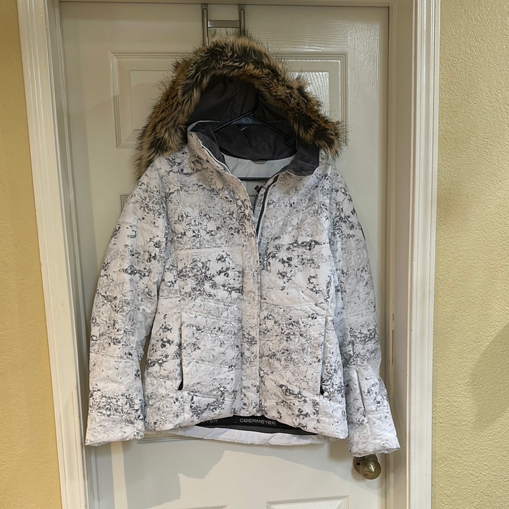 OBERMEYER White and Gray Puffer Jacket with Hood and Insulated Design women’s 12